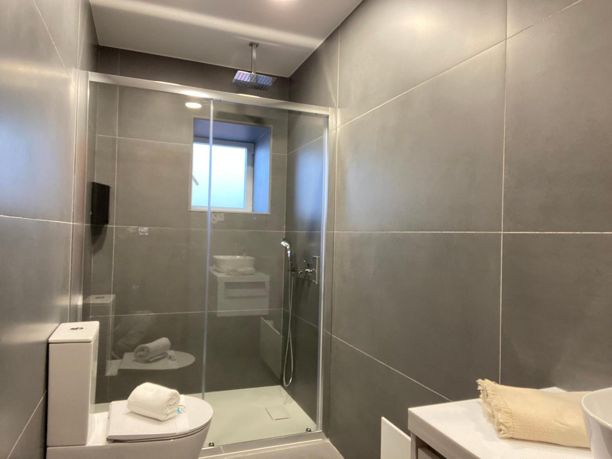 Steps To Beach 4Br - Ac Self Check-In 2024 Reno Nazare Bagian luar foto